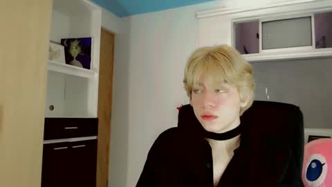 joseon_cute online show from April 28, 10:37 pm