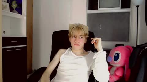 joseon_cute online show from April 30, 1:12 am