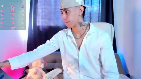 Snapshot of josep_davies chatting on December 29, 11:18 pm Josep online show from December 29, 11:18 pm