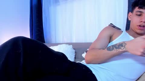 Snapshot of josep_davies chatting on February 11, 12:59 am Josep online show from February 11, 12:59 am