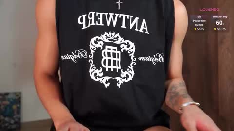 Snapshot of josep_davies chatting on November 10, 7:35 pm Josep online show from November 10, 7:35 pm