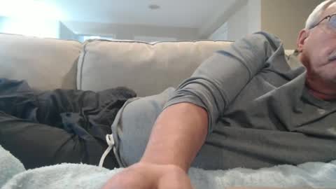 josephgr2021 online show from December 7, 7:10 pm