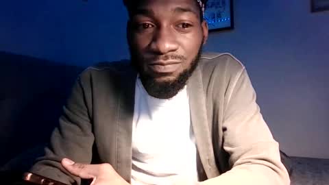 josephlongwat29 online show from April 14, 5:24 am