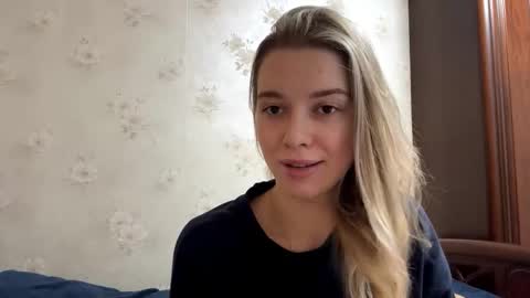 Snapshot of josephstahnke chatting on November 28, 5:43 am Anessa online show from November 28, 5:43 am