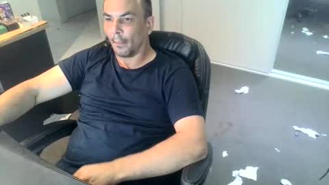 josh_aus333 online show from January 16, 3:38 pm