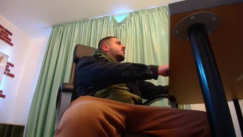 JoshKnight online show from September 28, 5:46 am