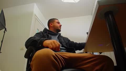 JoshKnight online show from October 7, 4:53 am