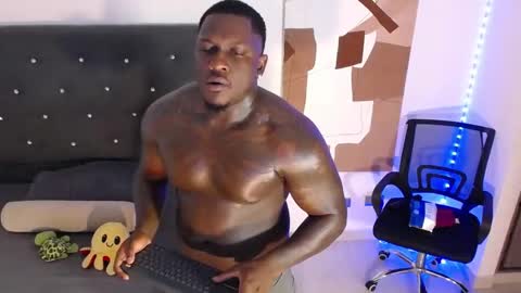 Snapshot of joshmorri chatting on November 20, 3:18 am JHON online show from November 20, 3:18 am