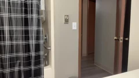 joshperrygoon online show from December 17, 7:40 am