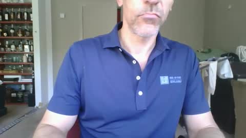 joshua154197 online show from April 22, 9:11 am