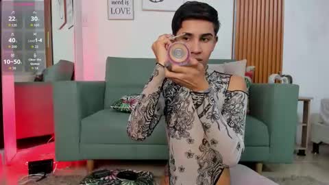 Snapshot of joshua_sanz chatting on October 10, 3:38 am Joshua Sanz online show from October 10, 3:38 am