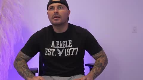 Joshua Garnettt online show from December 21, 5:25 am