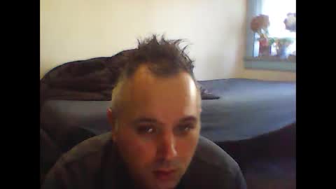 Snapshot of joshualorenzo chatting on May 1, 3:49 pm joshualorenzo online show from May 1, 3:49 pm