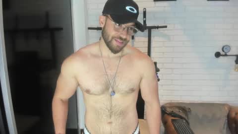 Snapshot of joshualyon chatting on February 6, 11:15 pm Joshua The Lion online show from February 6, 11:15 pm