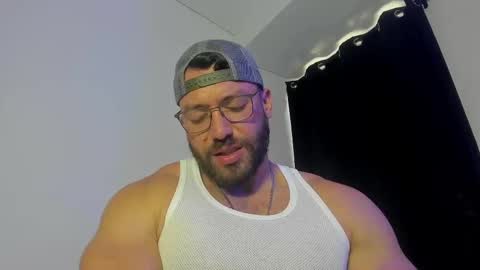 Snapshot of joshualyon chatting on October 9, 5:55 pm Joshua The Lion online show from October 9, 5:55 pm