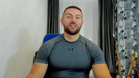 Snapshot of joshuamuscle69 chatting on January 16, 8:33 am joshuamuscle69 online show from January 16, 8:33 am