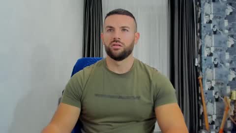 Snapshot of joshuamuscle69 chatting on January 23, 5:02 am joshuamuscle69 online show from January 23, 5:02 am