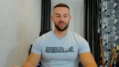 Snapshot of joshuamuscle69 chatting on January 26, 5:56 am joshuamuscle69 online show from January 26, 5:56 am