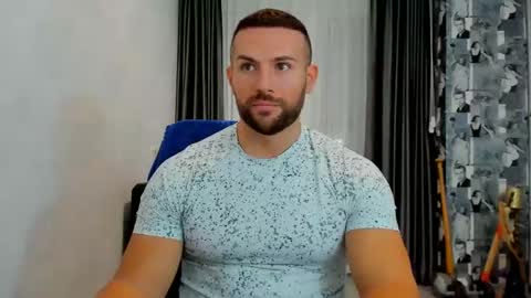 Snapshot of joshuamuscle69 chatting on February 3, 9:41 am joshuamuscle69 online show from February 3, 9:41 am