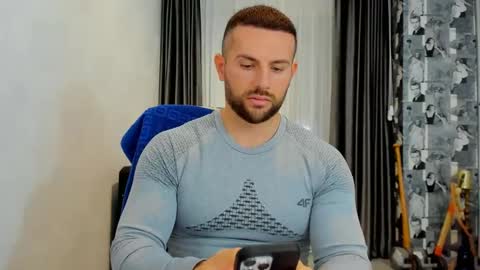 Snapshot of joshuamuscle69 chatting on February 3, 12:47 pm joshuamuscle69 online show from February 3, 12:47 pm