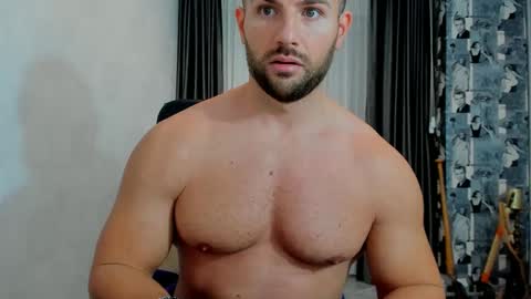 Snapshot of joshuamuscle69 chatting on February 4, 9:07 am joshuamuscle69 online show from February 4, 9:07 am