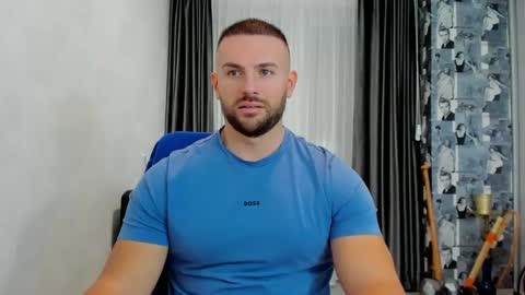 Snapshot of joshuamuscle69 chatting on February 5, 11:44 am joshuamuscle69 online show from February 5, 11:44 am