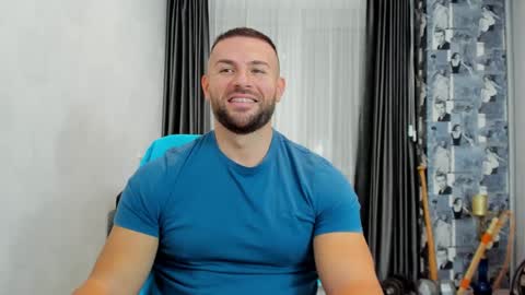 Snapshot of joshuamuscle69 chatting on February 7, 5:52 am joshuamuscle69 online show from February 7, 5:52 am