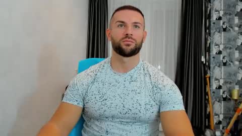 Snapshot of joshuamuscle69 chatting on February 10, 8:53 am joshuamuscle69 online show from February 10, 8:53 am