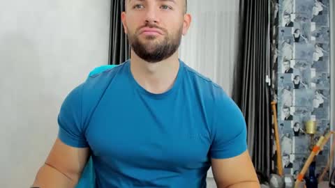 Snapshot of joshuamuscle69 chatting on February 11, 8:48 am joshuamuscle69 online show from February 11, 8:48 am