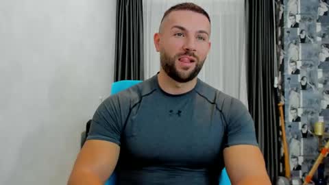 Snapshot of joshuamuscle69 chatting on February 15, 6:23 am joshuamuscle69 online show from February 15, 6:23 am