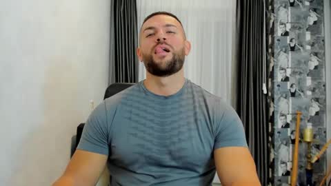 Snapshot of joshuamuscle69 chatting on February 17, 7:15 am joshuamuscle69 online show from February 17, 7:15 am