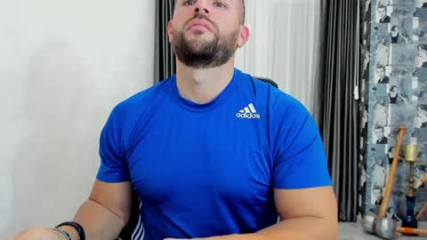 Snapshot of joshuamuscle69 chatting on February 19, 6:54 pm joshuamuscle69 online show from February 19, 6:54 pm