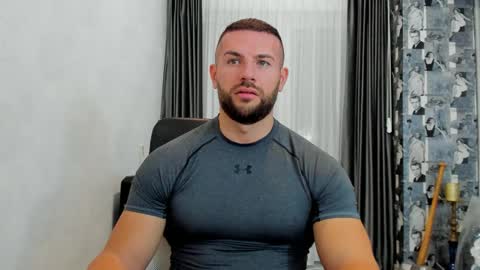 Snapshot of joshuamuscle69 chatting on February 27, 5:45 am joshuamuscle69 online show from February 27, 5:45 am