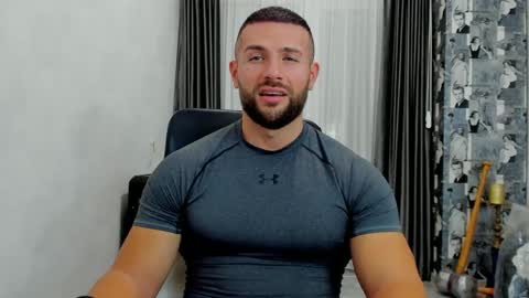 Snapshot of joshuamuscle69 chatting on February 27, 11:52 am joshuamuscle69 online show from February 27, 11:52 am