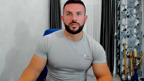 Snapshot of joshuamuscle69 chatting on November 11, 12:38 pm joshuamuscle69 online show from November 11, 12:38 pm