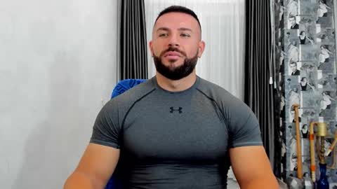 Snapshot of joshuamuscle69 chatting on November 13, 7:07 am joshuamuscle69 online show from November 13, 7:07 am