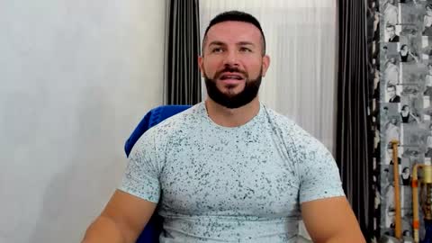 Snapshot of joshuamuscle69 chatting on November 20, 6:46 am joshuamuscle69 online show from November 20, 6:46 am