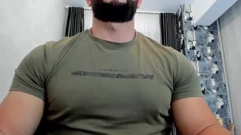 Snapshot of joshuamuscle69 chatting on November 26, 5:41 am joshuamuscle69 online show from November 26, 5:41 am