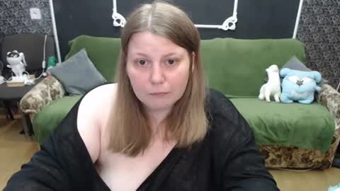 josiesun771 online show from June 19, 7:23 am
