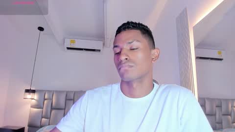 JOSS JORDAN  online show from November 15, 7:10 pm