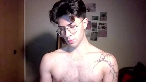 jotarojas1 online show from December 9, 4:01 am