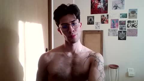 jotarojas1 online show from December 9, 10:20 pm