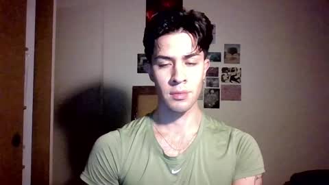 jotarojas1 online show from December 12, 12:48 am