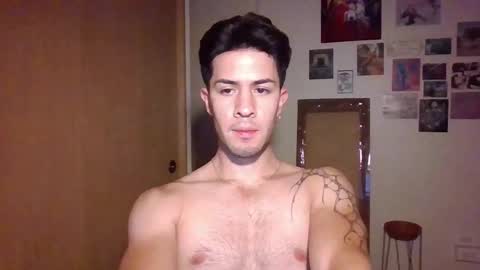 jotarojas1 online show from January 22, 12:59 am