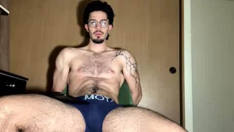 jotarojas1 online show from December 5, 6:11 am