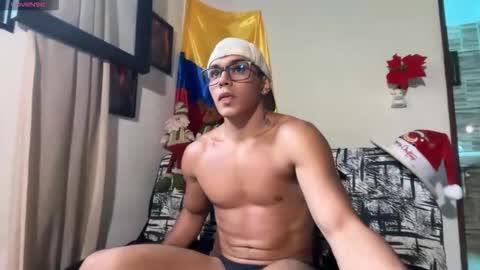 Im Jouliano online show from December 2, 9:21 pm