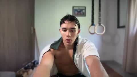 Snapshot of joulianogreco1 chatting on July 13, 3:04 pm Im Jouliano online show from July 13, 3:04 pm
