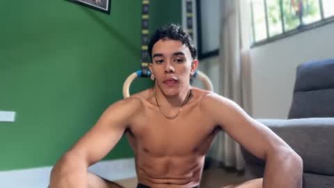 Snapshot of joulianogreco1 chatting on July 25, 3:20 pm Im Jouliano online show from July 25, 3:20 pm