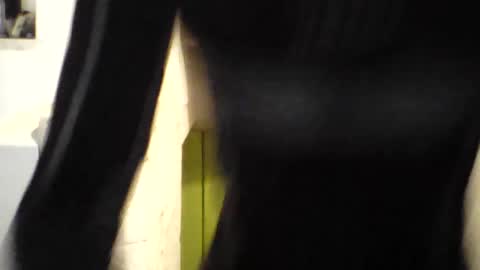 Snapshot of joxxxjo69 chatting on July 7, 2:47 am joxxxjo69 online show from July 7, 2:47 am