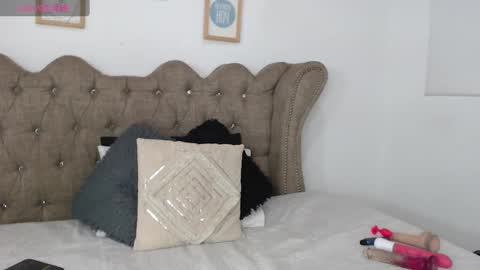 Snapshot of joy__smiht chatting on December 11, 12:44 pm joy__smiht online show from December 11, 12:44 pm